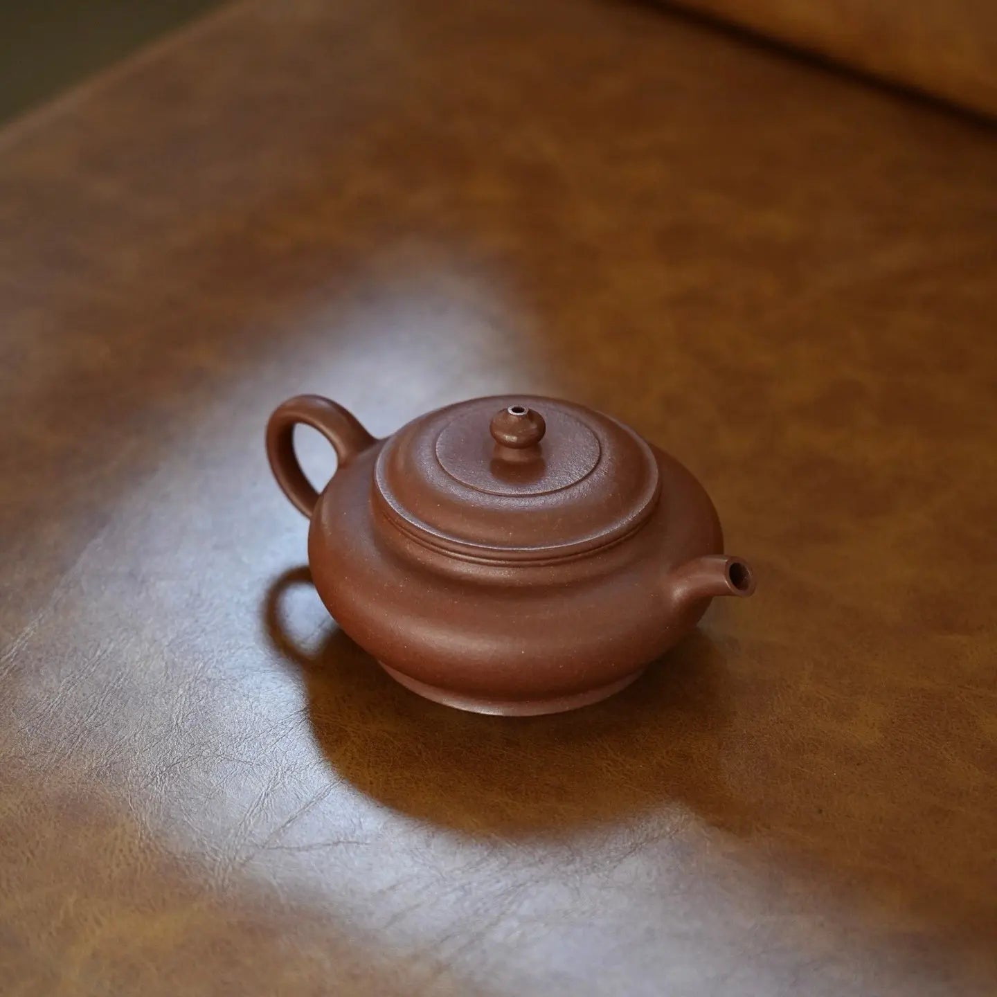 Da Yun Xu Bian 180cc - Yixing Handmade Teapot 江苏宜兴