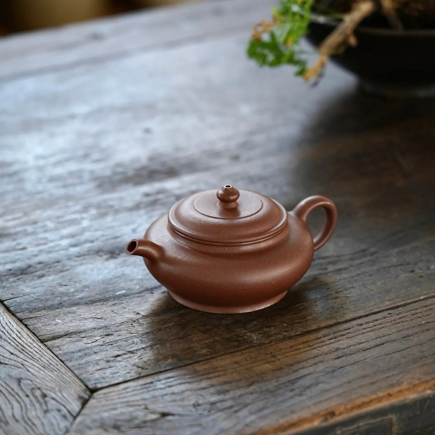 Da Yun Xu Bian 180cc - Yixing Handmade Teapot 江苏宜兴