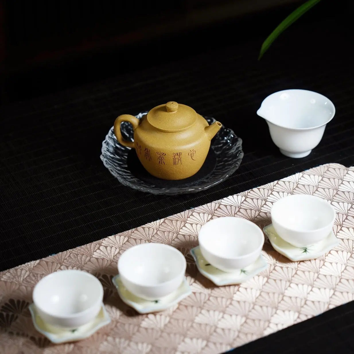 De Yun 200cc - Yixing Handmade Teapot 江苏宜兴