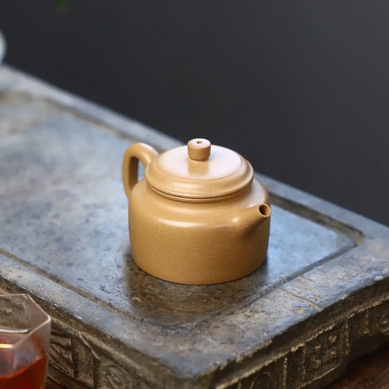 De Zhong 120cc - Yixing Handmade Teapot 江苏宜兴