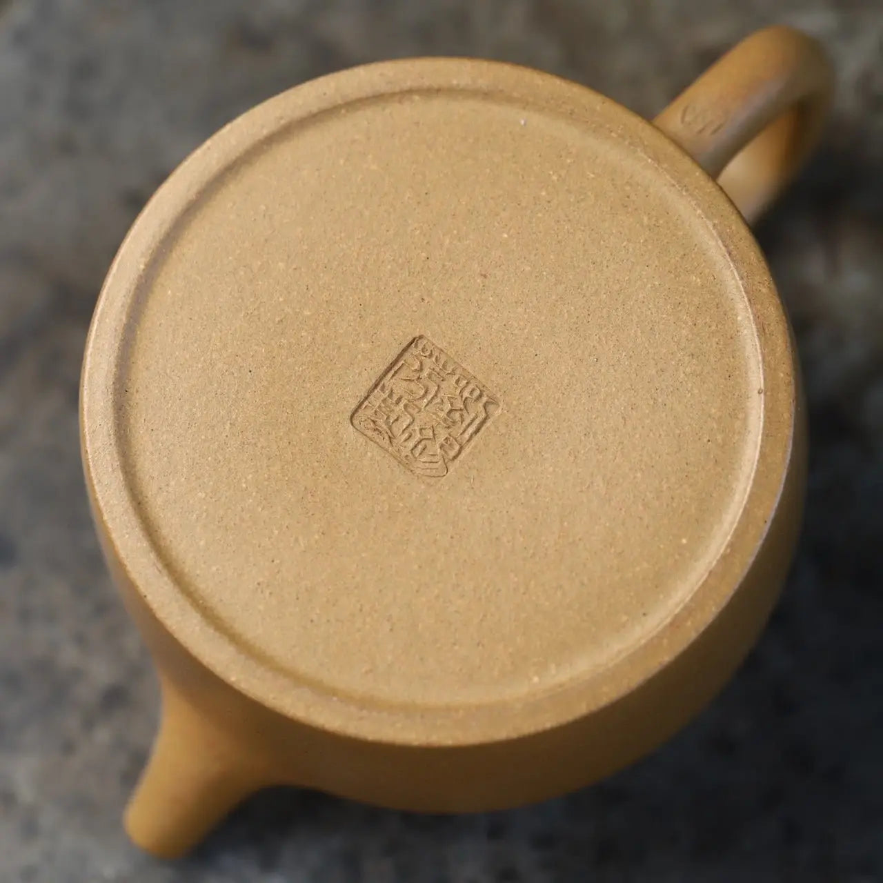 De Zhong 120cc - Yixing Handmade Teapot 江苏宜兴