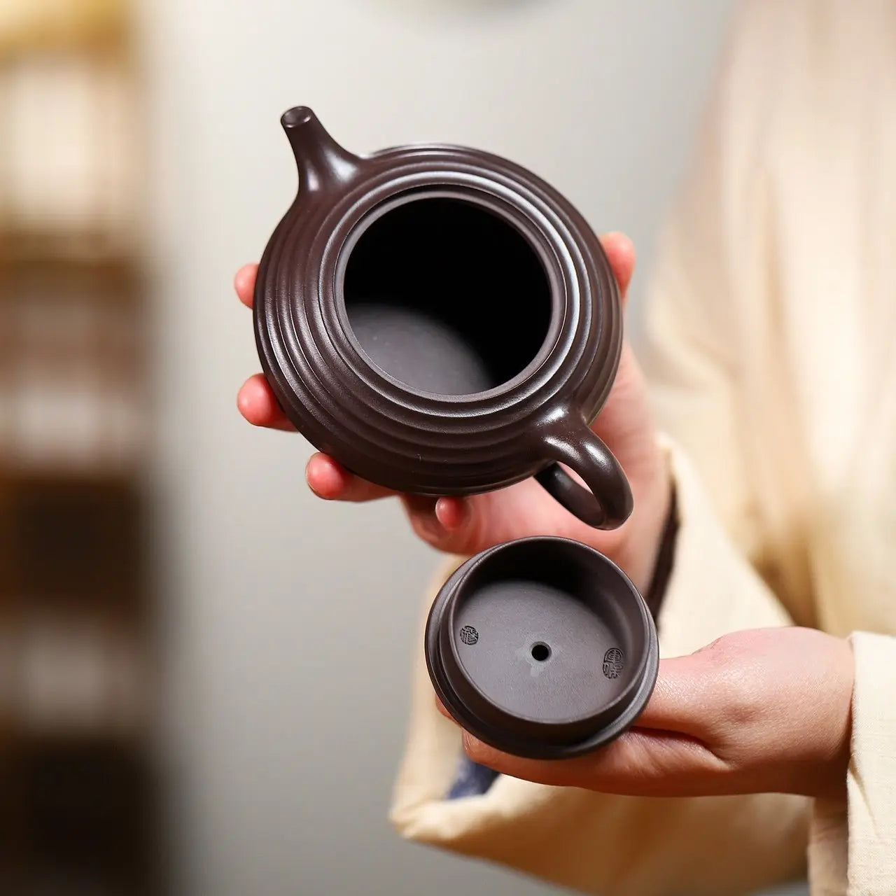 Di Shui Zhi En 200cc - Yixing Handmade Teapot 江苏宜兴