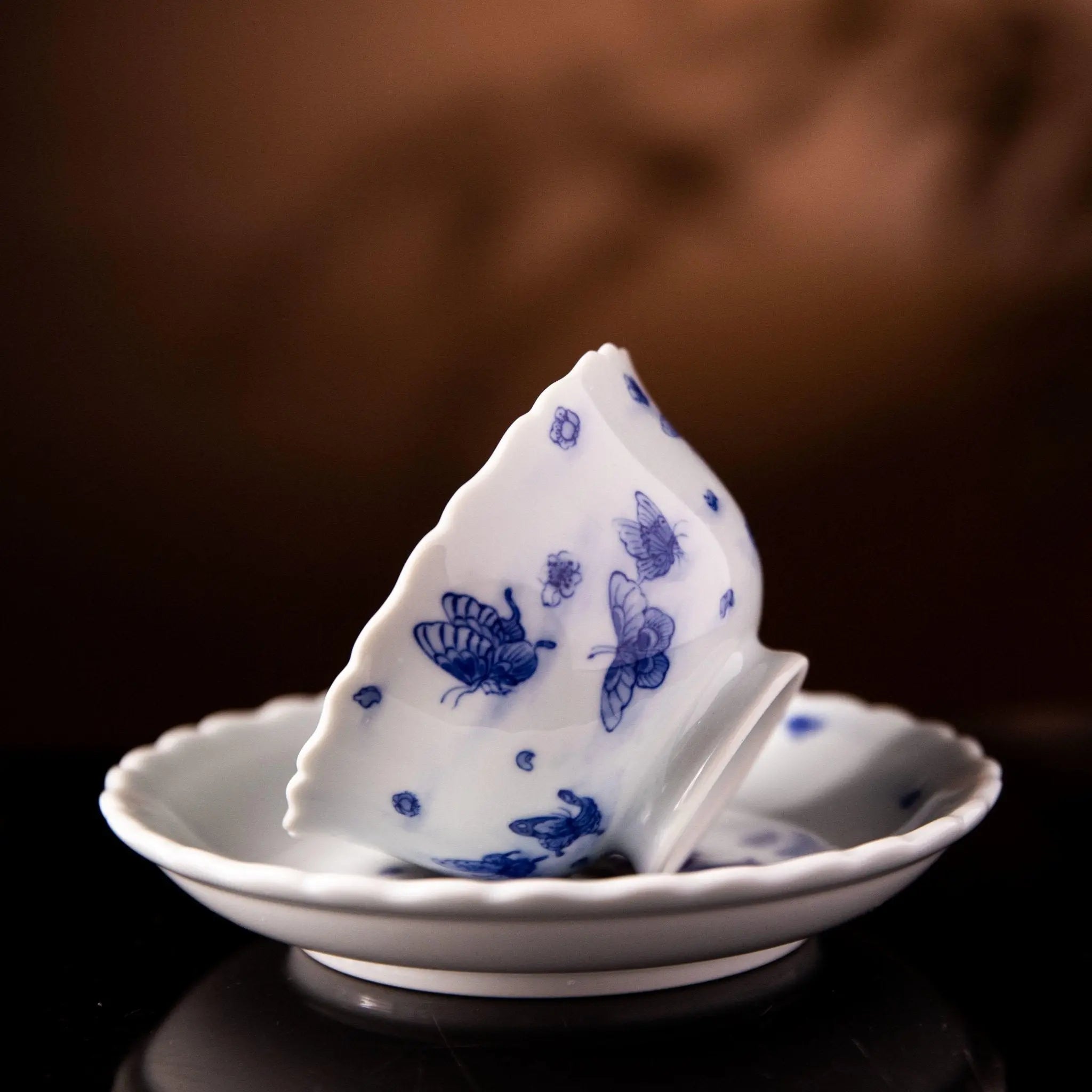 Die Lian Hua 100cc - Jing De Zhen Porcelain Gaiwan zycschina