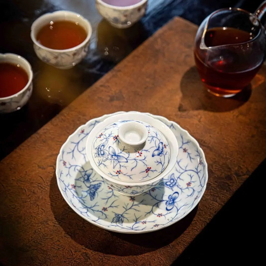 Die Lian Hua 110cc - Jing De Zhen Porcelain Gaiwan zycschina