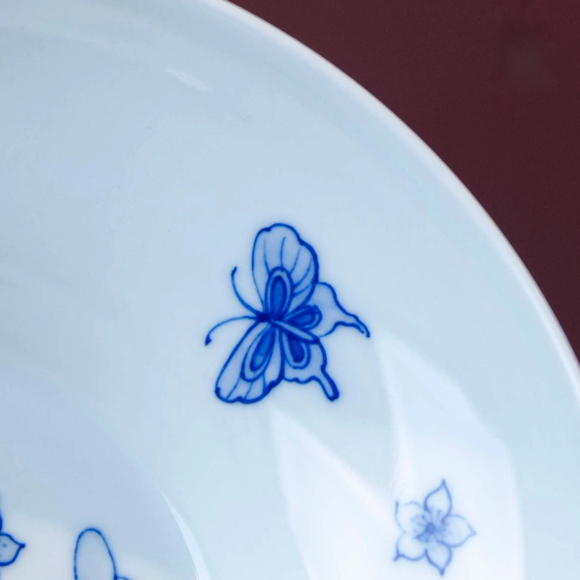Die Lian Hua 120cc - Jing De Zhen Porcelain Gaiwan zycschina