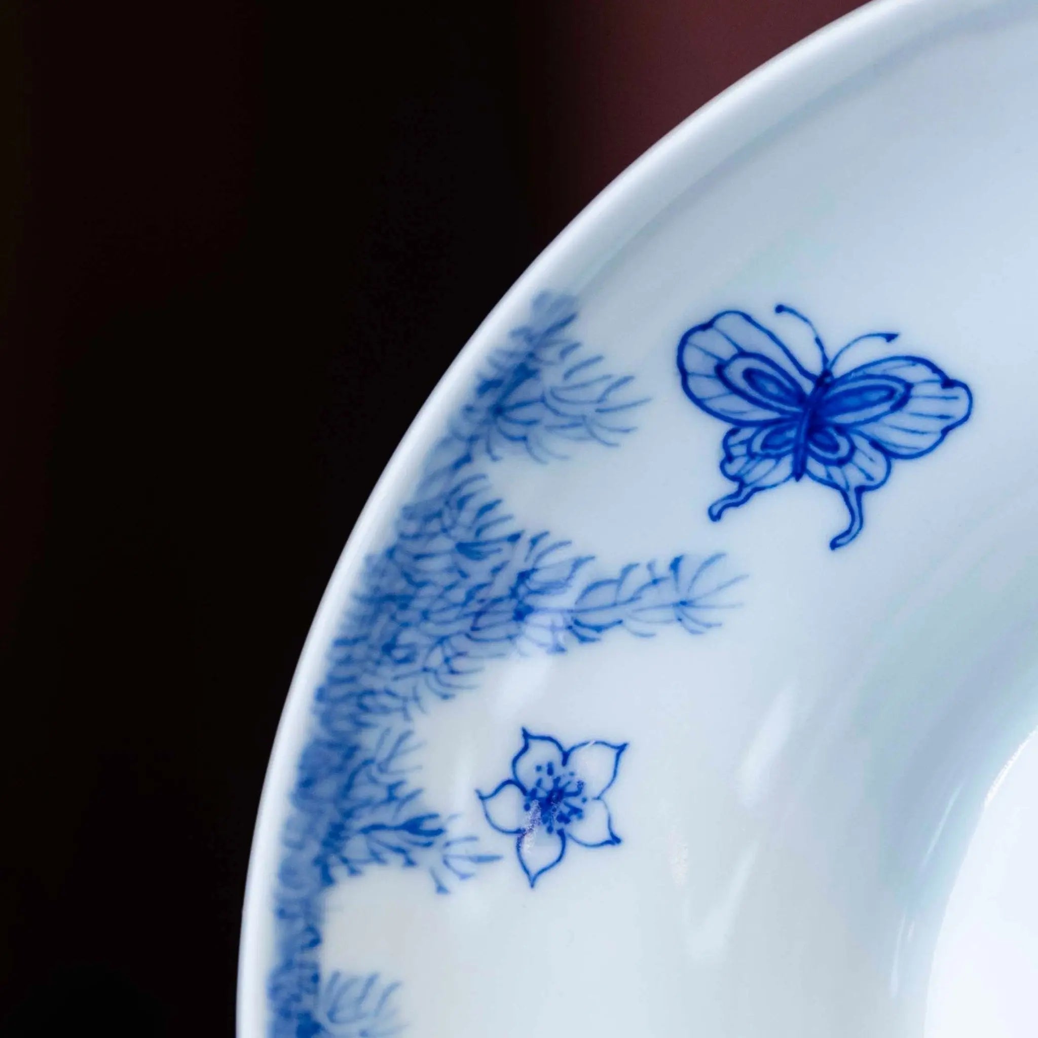 Die Lian Hua 120cc - Jing De Zhen Porcelain Gaiwan zycschina