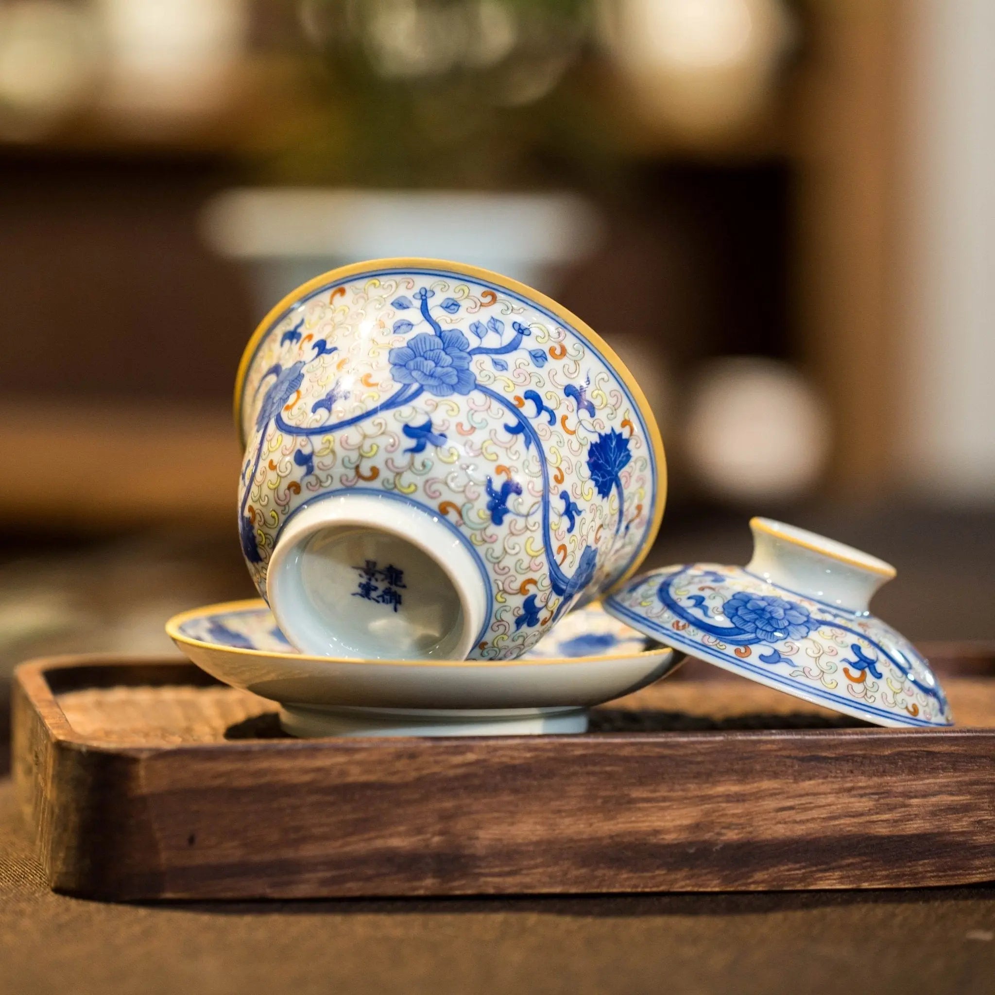 Die Lian Hua 120cc - Jing De Zhen Porcelain Gaiwan zycschina