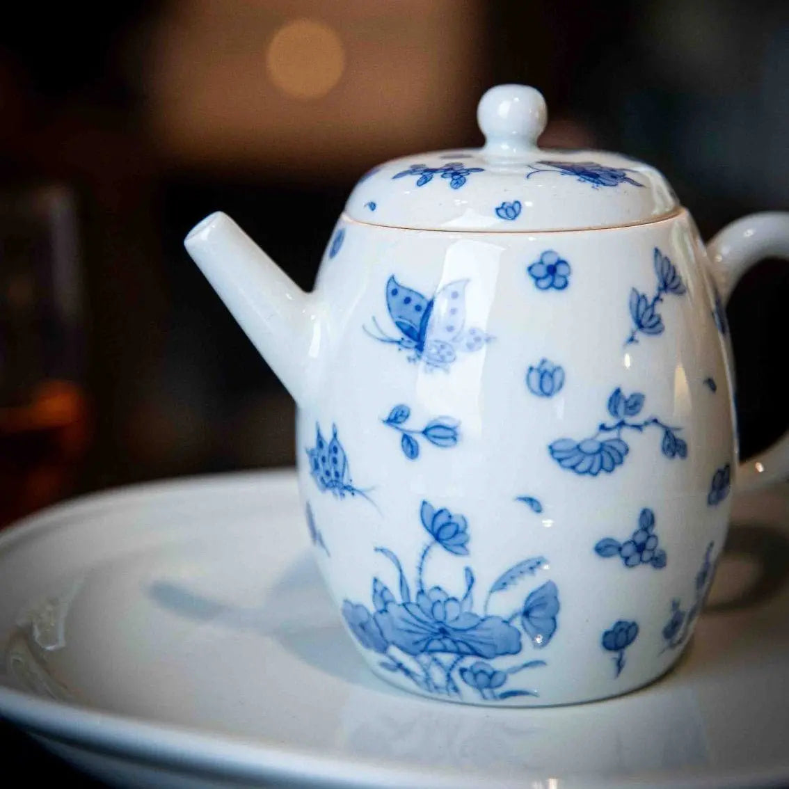 Die Lian Hua - Jing De Zhen Porcelain Teapot zycschina