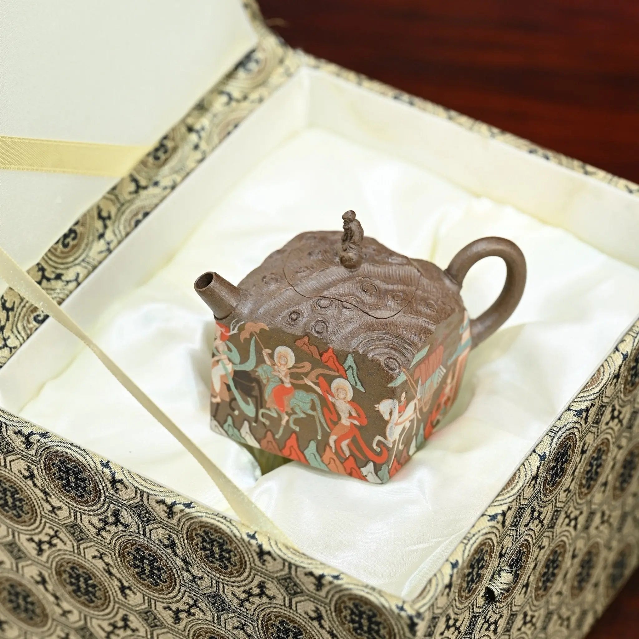 Dun Huang Fang Yun 150cc - Yixing Handmade Teapot 江苏宜兴