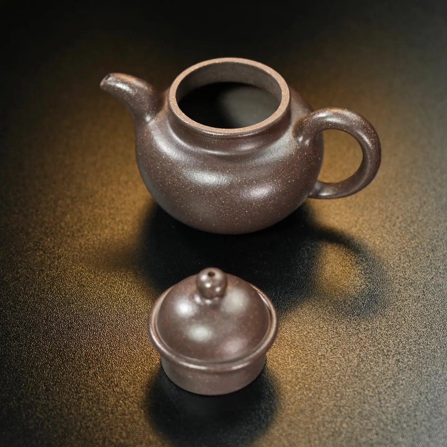 Duo Qiu 100cc - Yixing Handmade Teapot 江苏宜兴