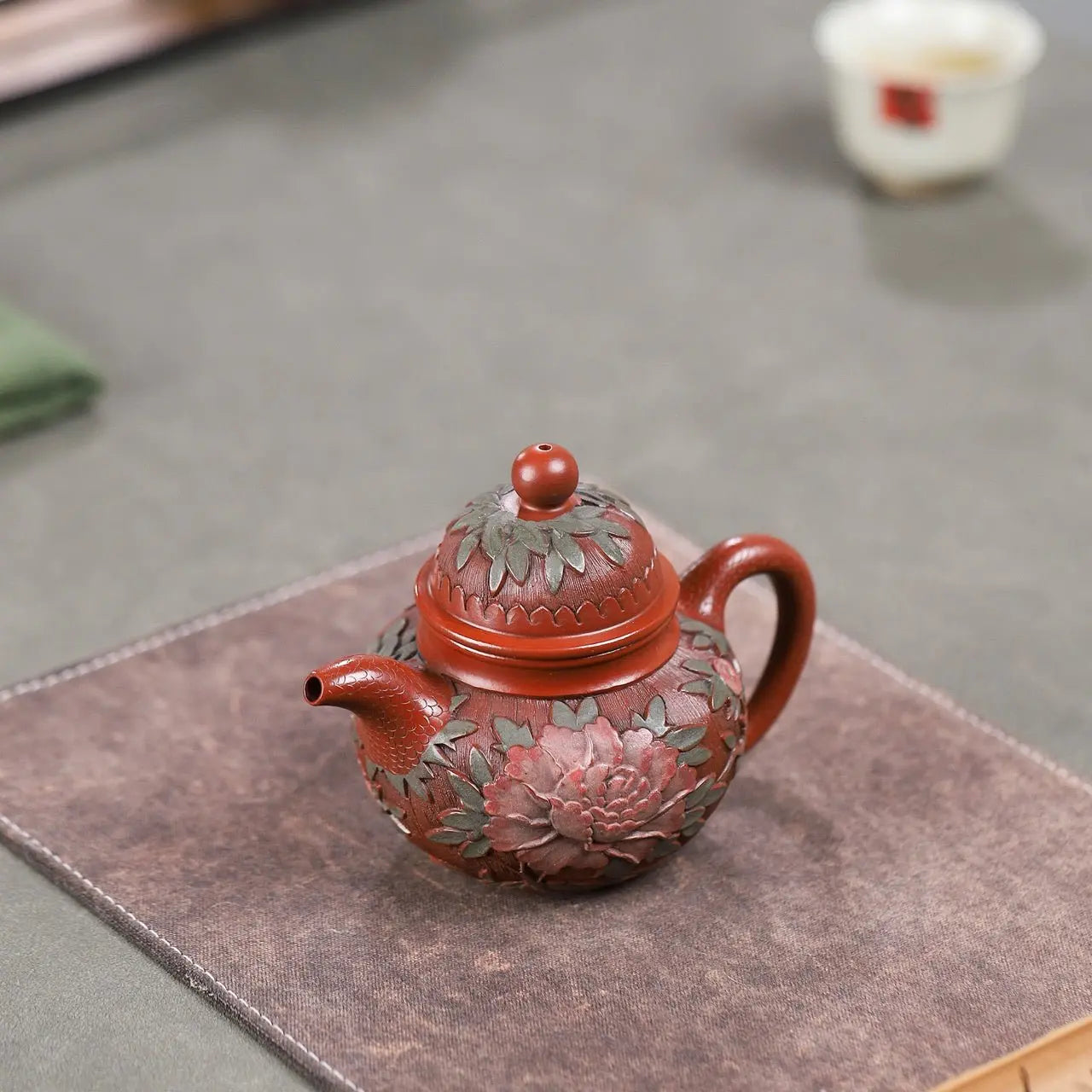 Duo Qiu 220cc - Yixing Handmade Teapot 江苏宜兴