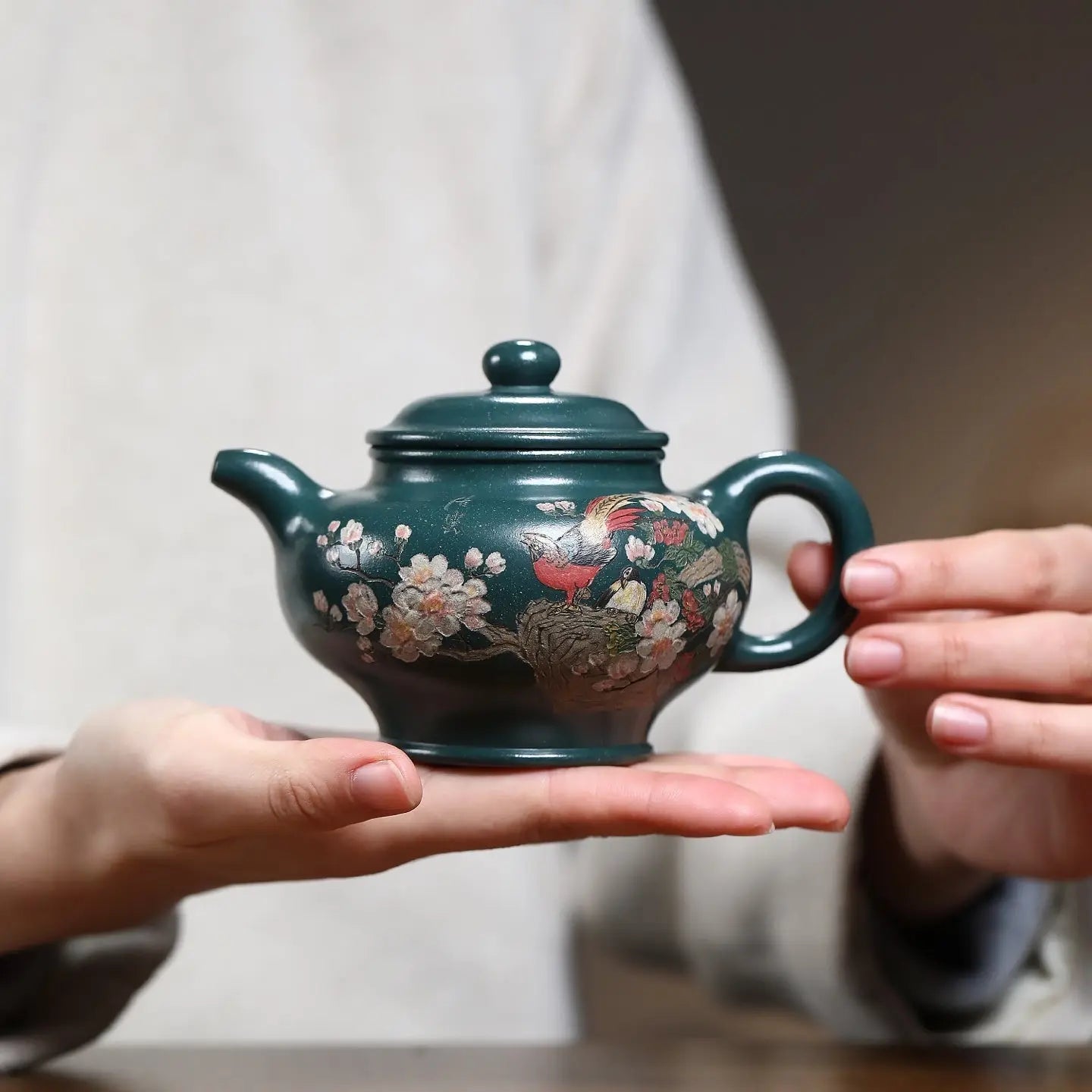 Duo Zhi 230cc - Yixing Handmade Teapot 江苏宜兴