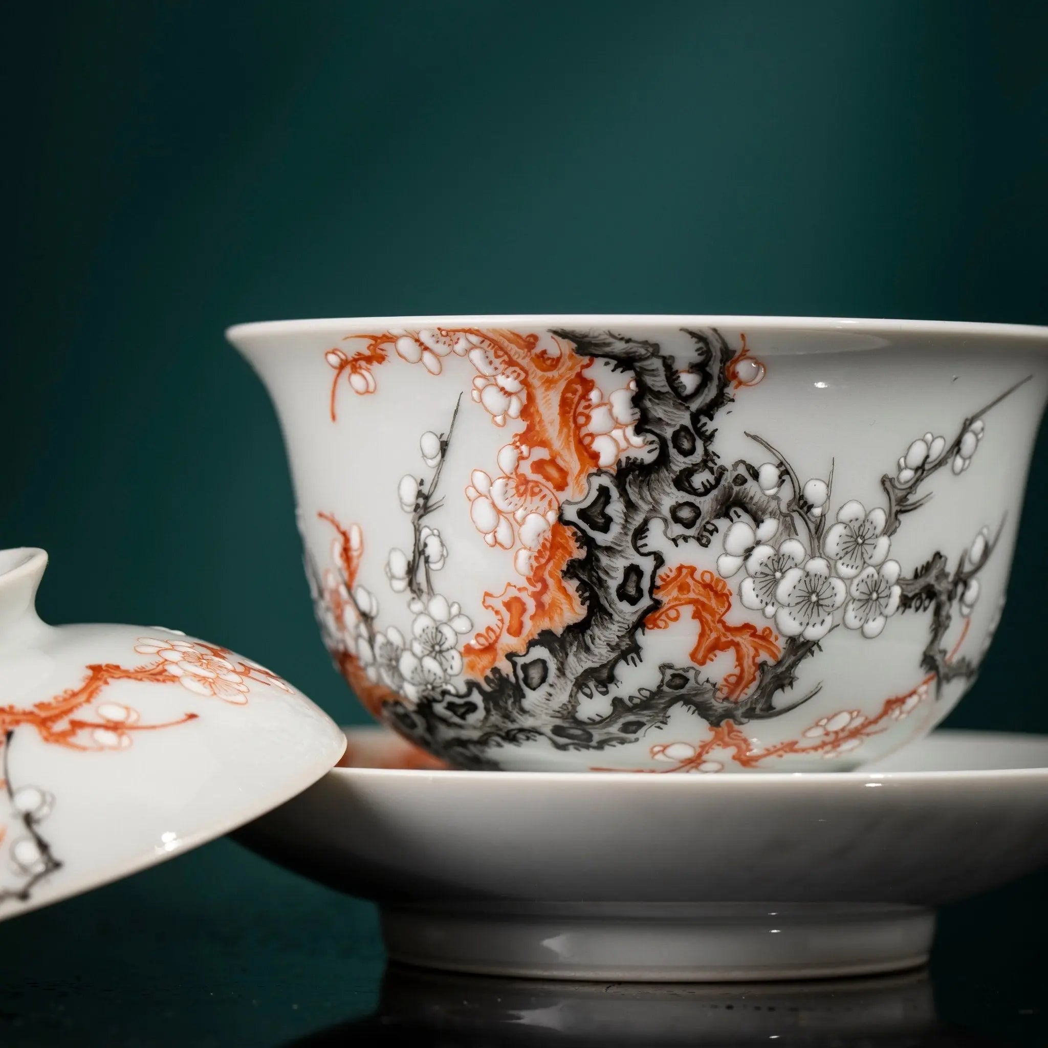 Fan Hong Mei Kai Wu Fu 200cc - Jing De Zhen Porcelain Gaiwan zycschina