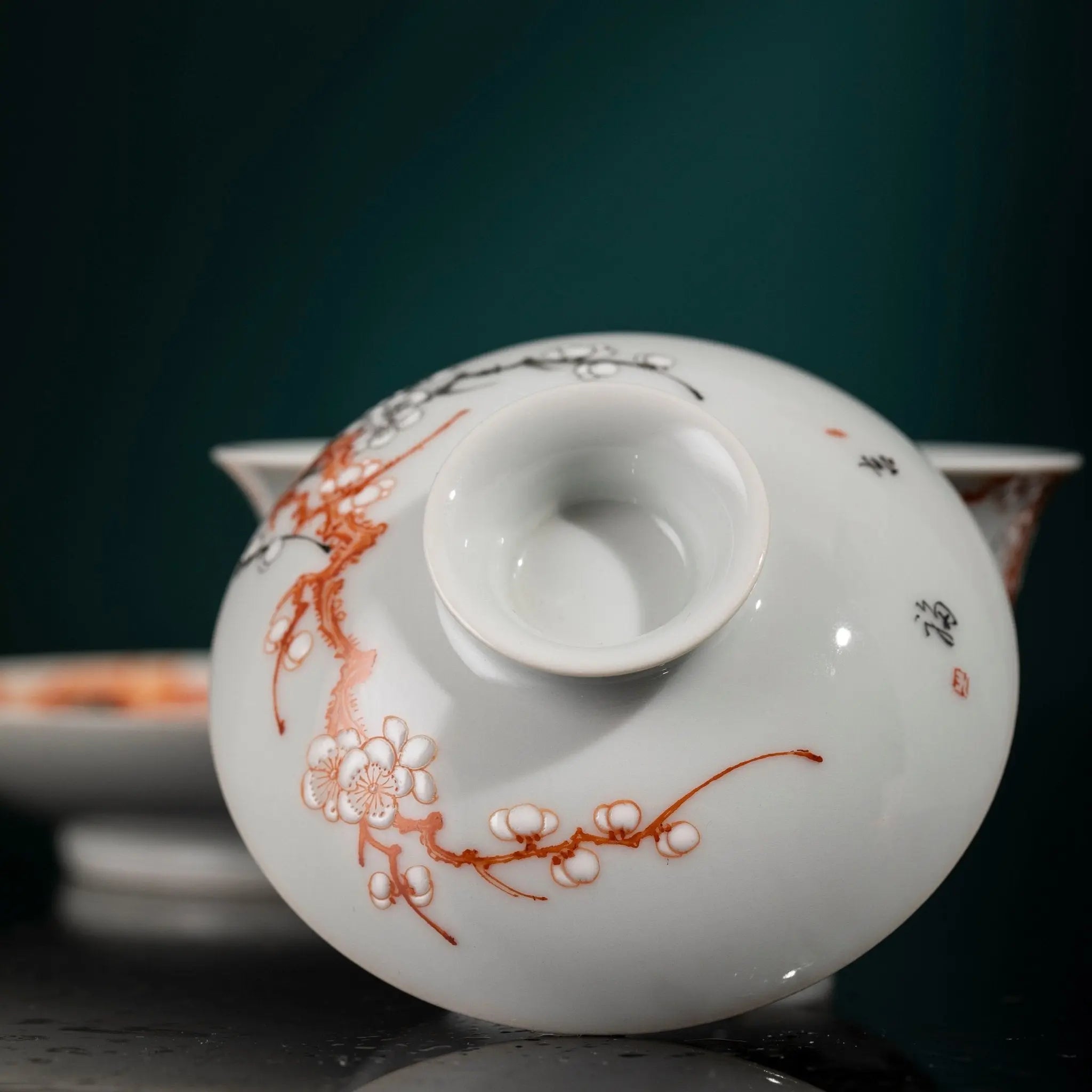 Fan Hong Mei Kai Wu Fu 200cc - Jing De Zhen Porcelain Gaiwan zycschina