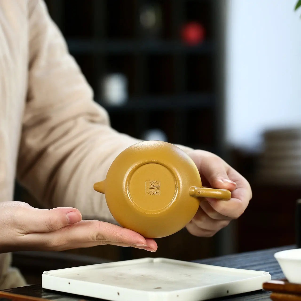 Fang Gu 190cc - Yixing Handmade Teapot 江苏宜兴