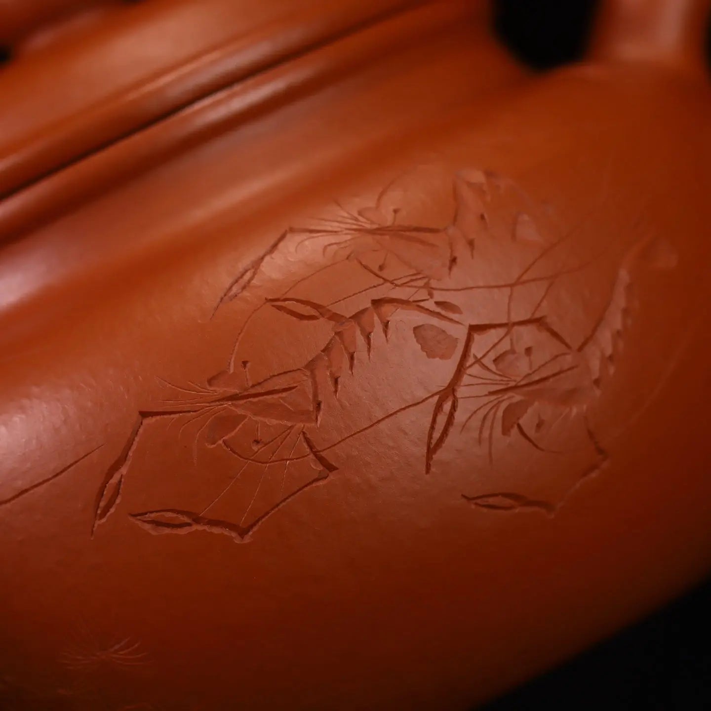 Fang Gu 200cc - Yixing Handmade Teapot 江苏宜兴