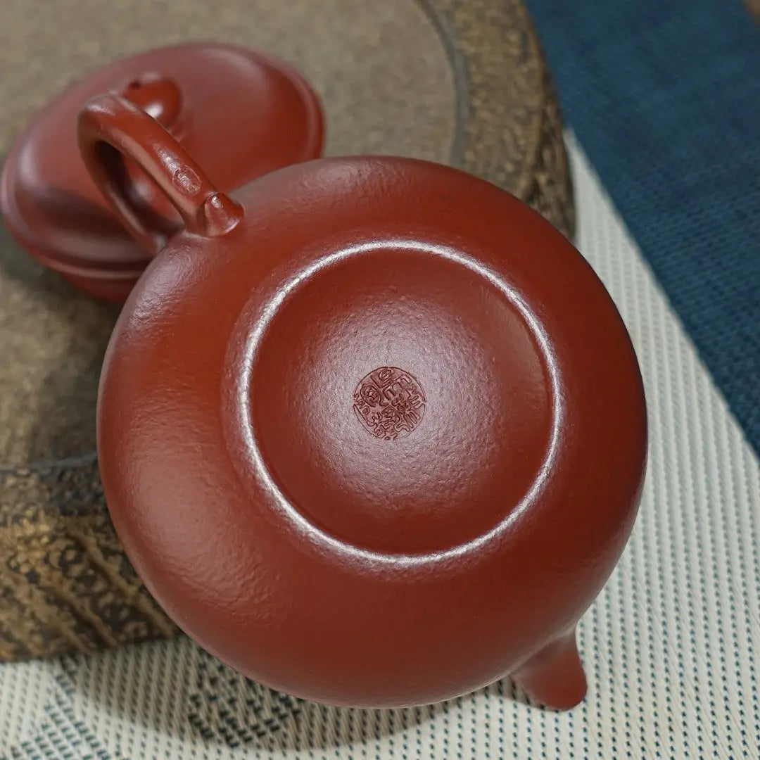 Fang Gu 200cc - Yixing Handmade Teapot 江苏宜兴