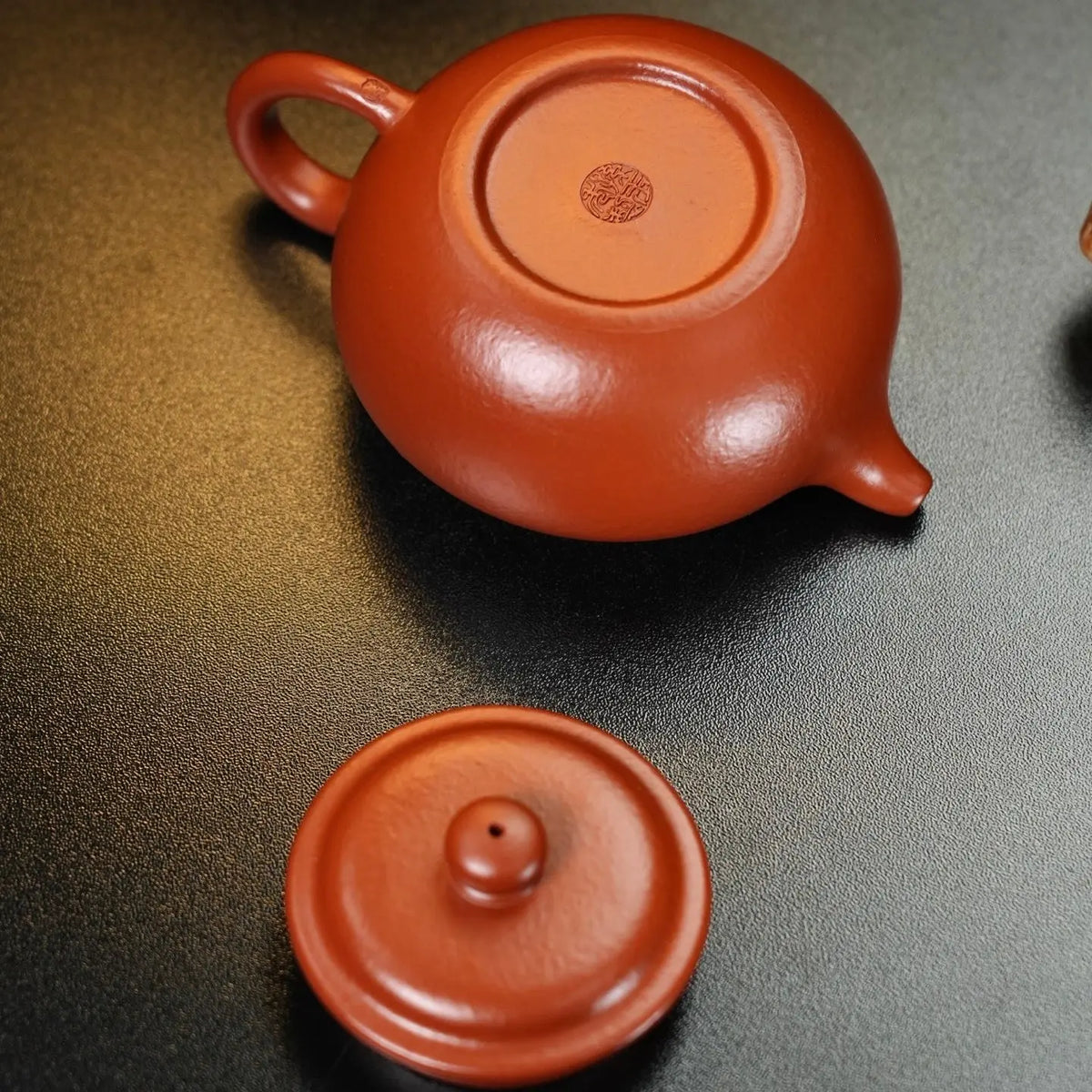 Fang Gu 200cc - Yixing Handmade Teapot 江苏宜兴