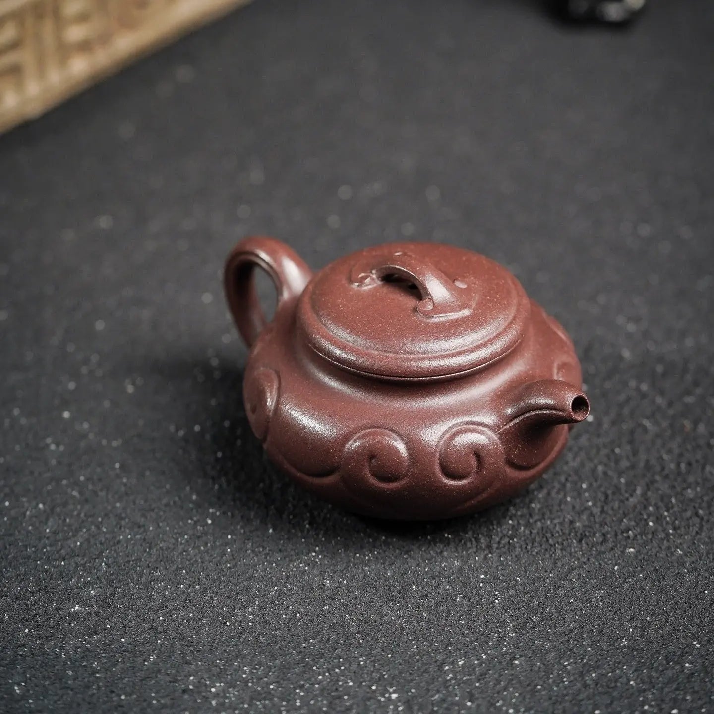Fang Gu Ru Yi 140cc - Yixing Handmade Teapot 江苏宜兴