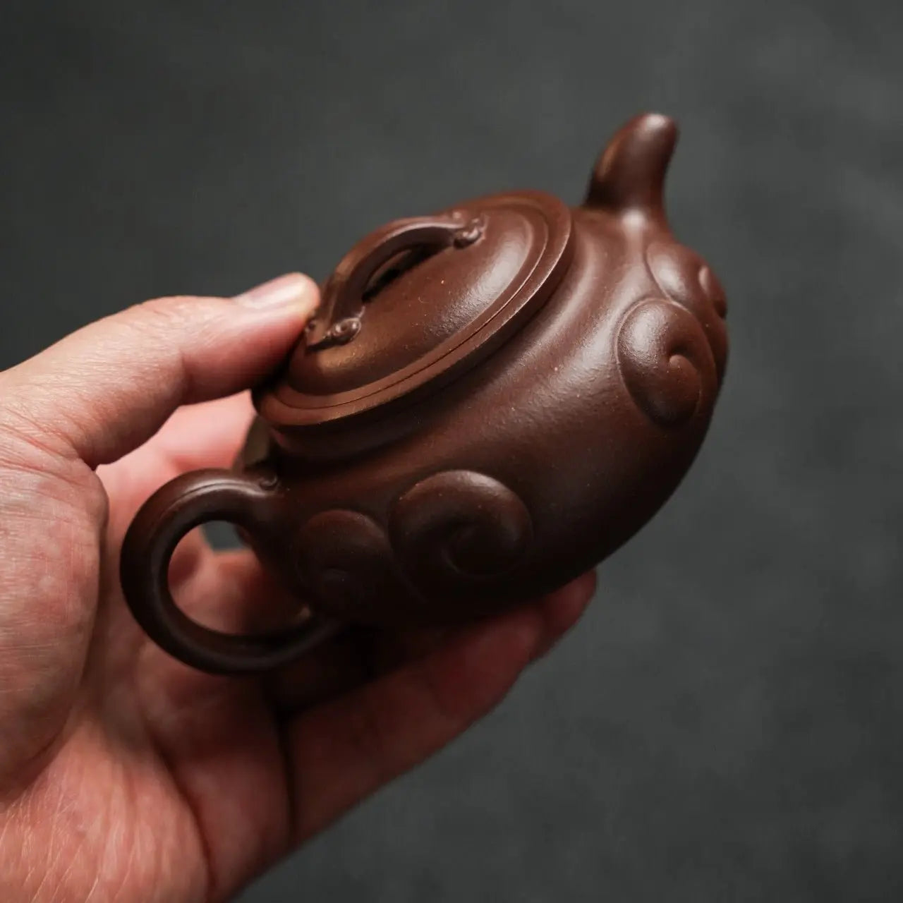 Fang Gu Ru Yi 200cc - Yixing Handmade Teapot 江苏宜兴