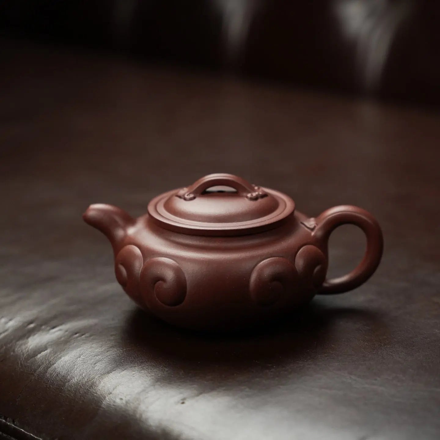 Fang Gu Ru Yi 200cc - Yixing Handmade Teapot 江苏宜兴