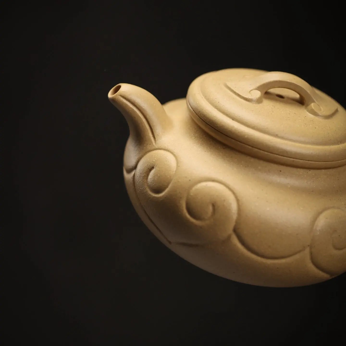 Fang Gu Ru Yi 20cc - Yixing Handmade Teapot 江苏宜兴