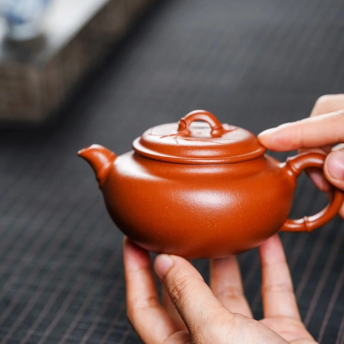 Fang Gu Zhu 200cc - Yixing Handmade Teapot 江苏宜兴
