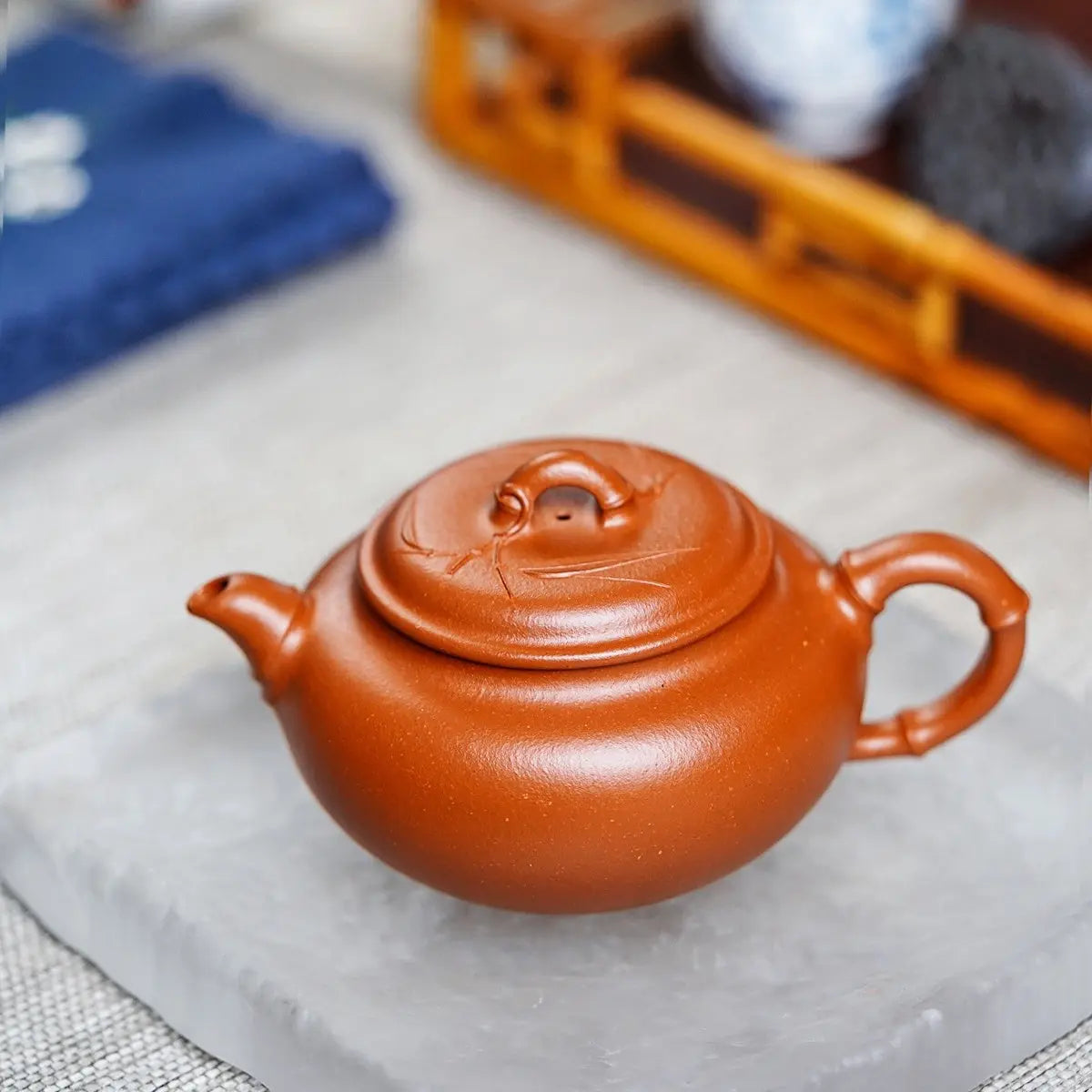 Fang Gu Zhu 200cc - Yixing Handmade Teapot 江苏宜兴