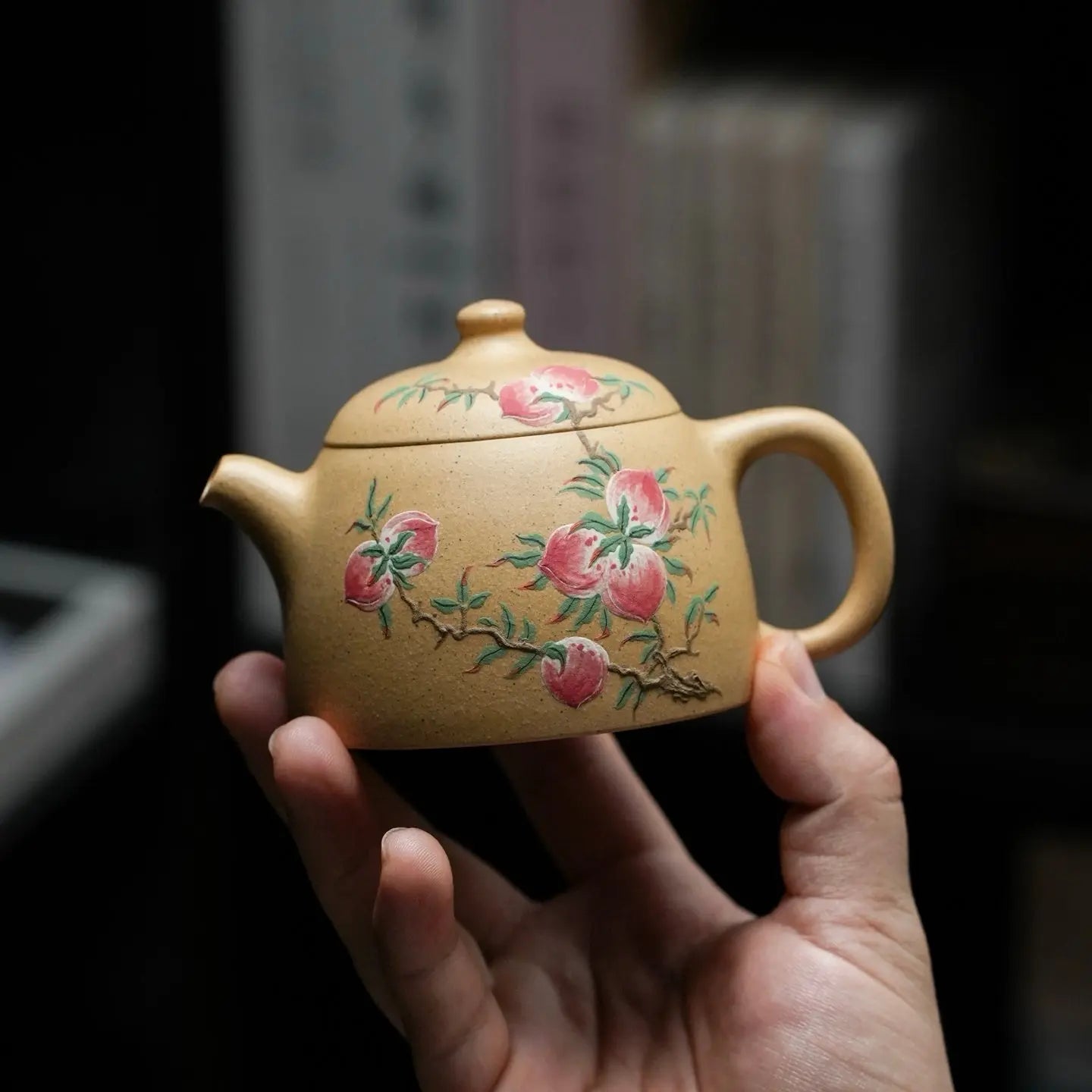 Fang Hua 188cc - Yixing Handmade Teapot 江苏宜兴