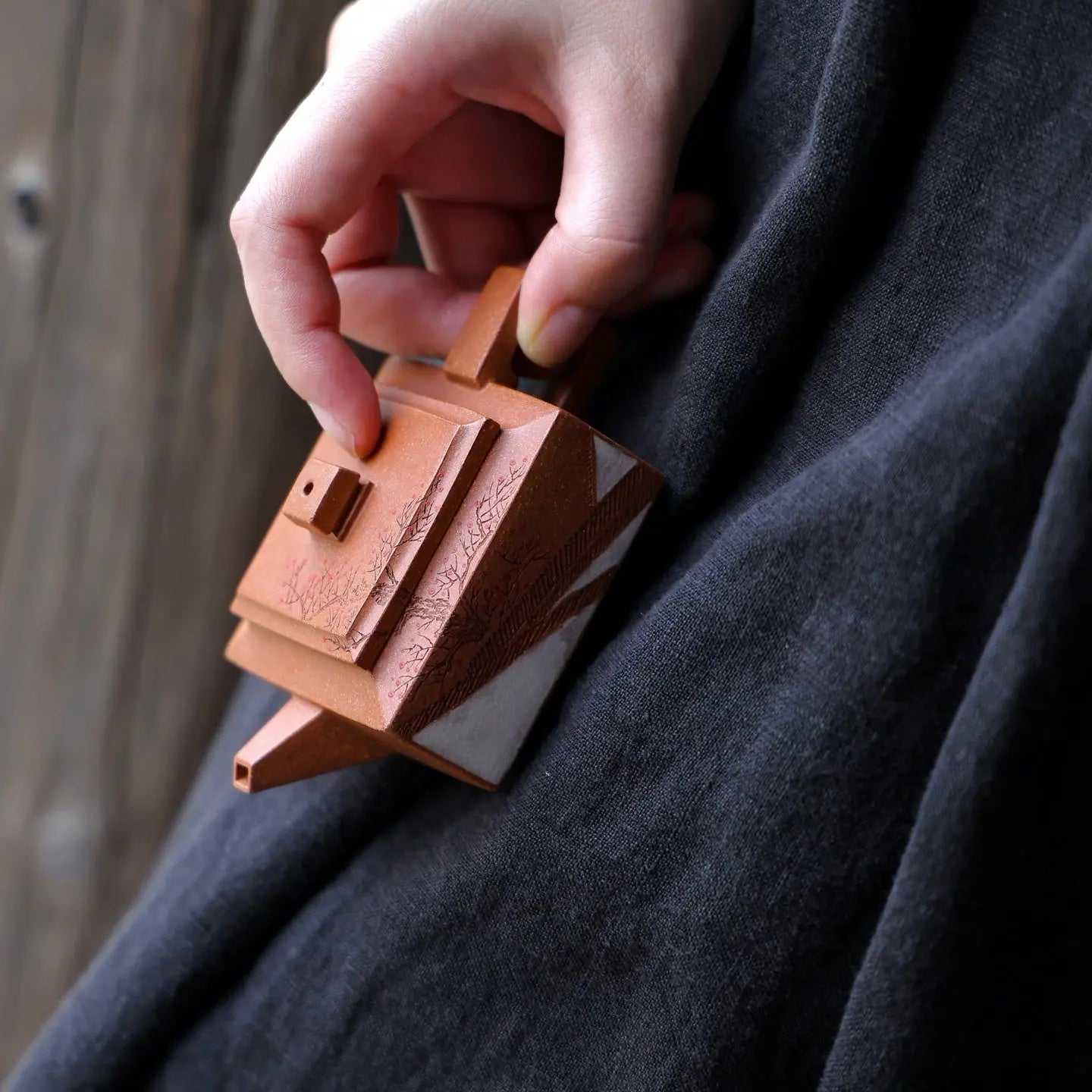 Fang Shan Yi Shi 110cc - Yixing Handmade Teapot 江苏宜兴