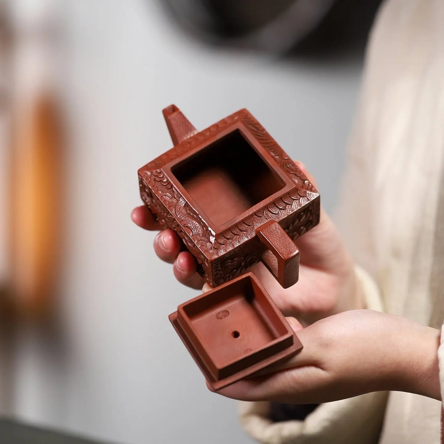 Fang Shan Yi Shi 140cc - Yixing Handmade Teapot 江苏宜兴