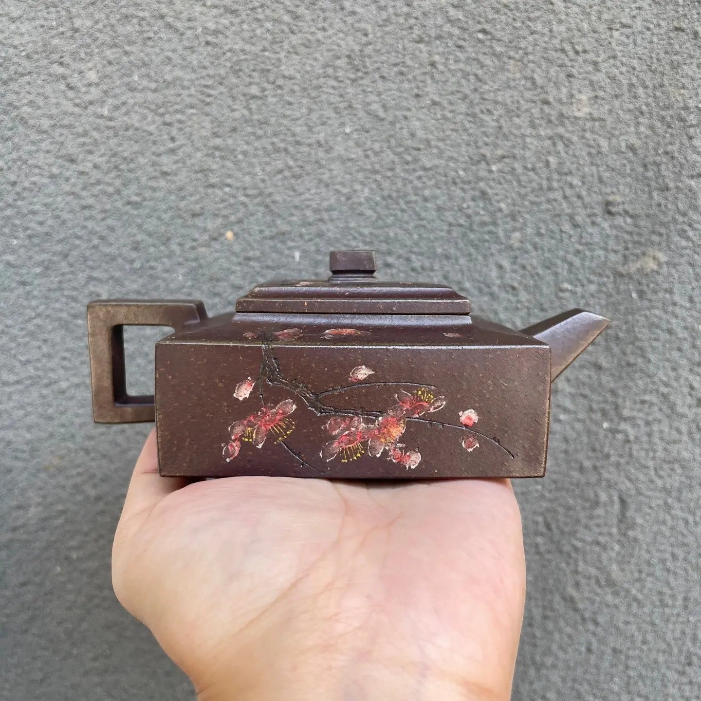 Fang Shan Yi Shi 190cc - Yixing Handmade Teapot 江苏宜兴