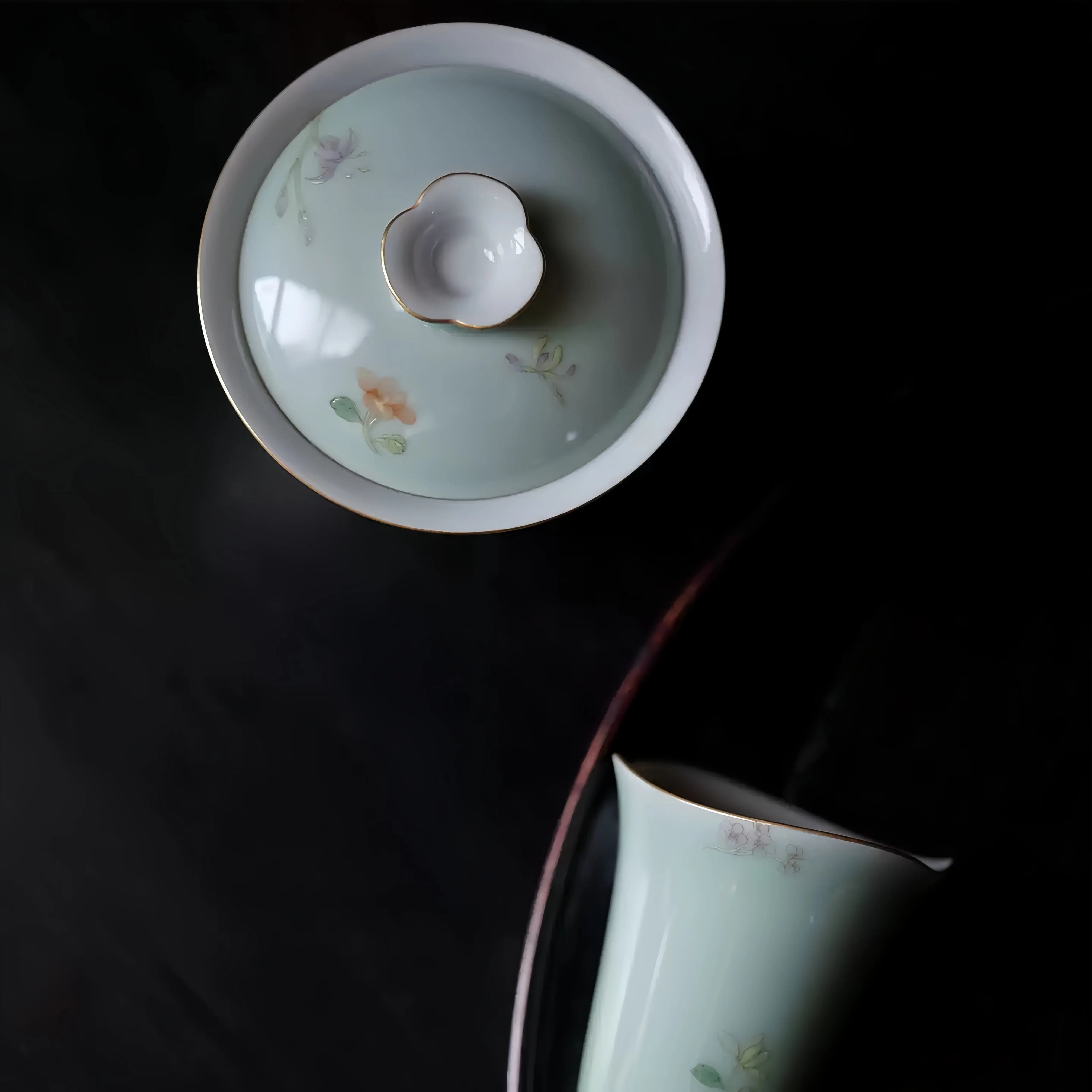 Fen Qing Luo Xiang 145cc - Jing De Zhen Porcelain Gaiwan zycschina