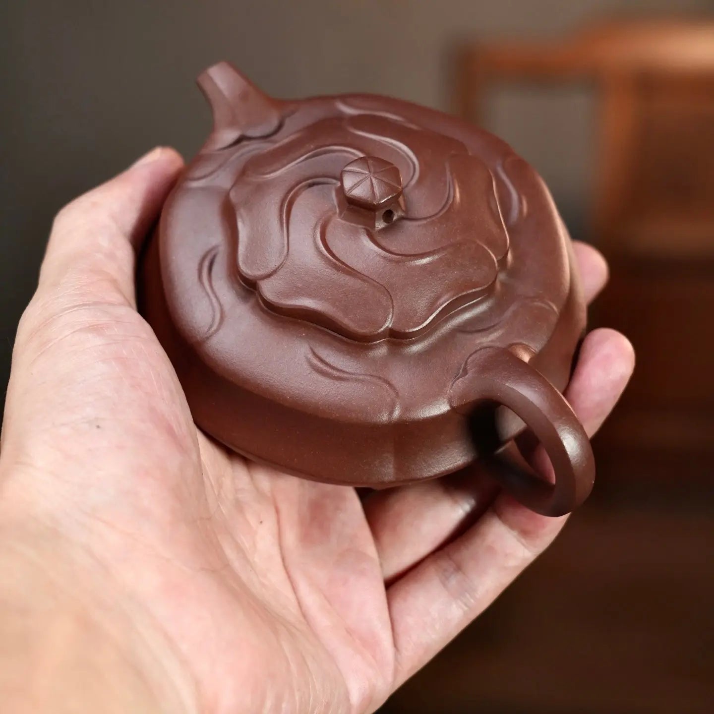 Feng Juan Kui 180cc - Yixing Handmade Teapot 江苏宜兴