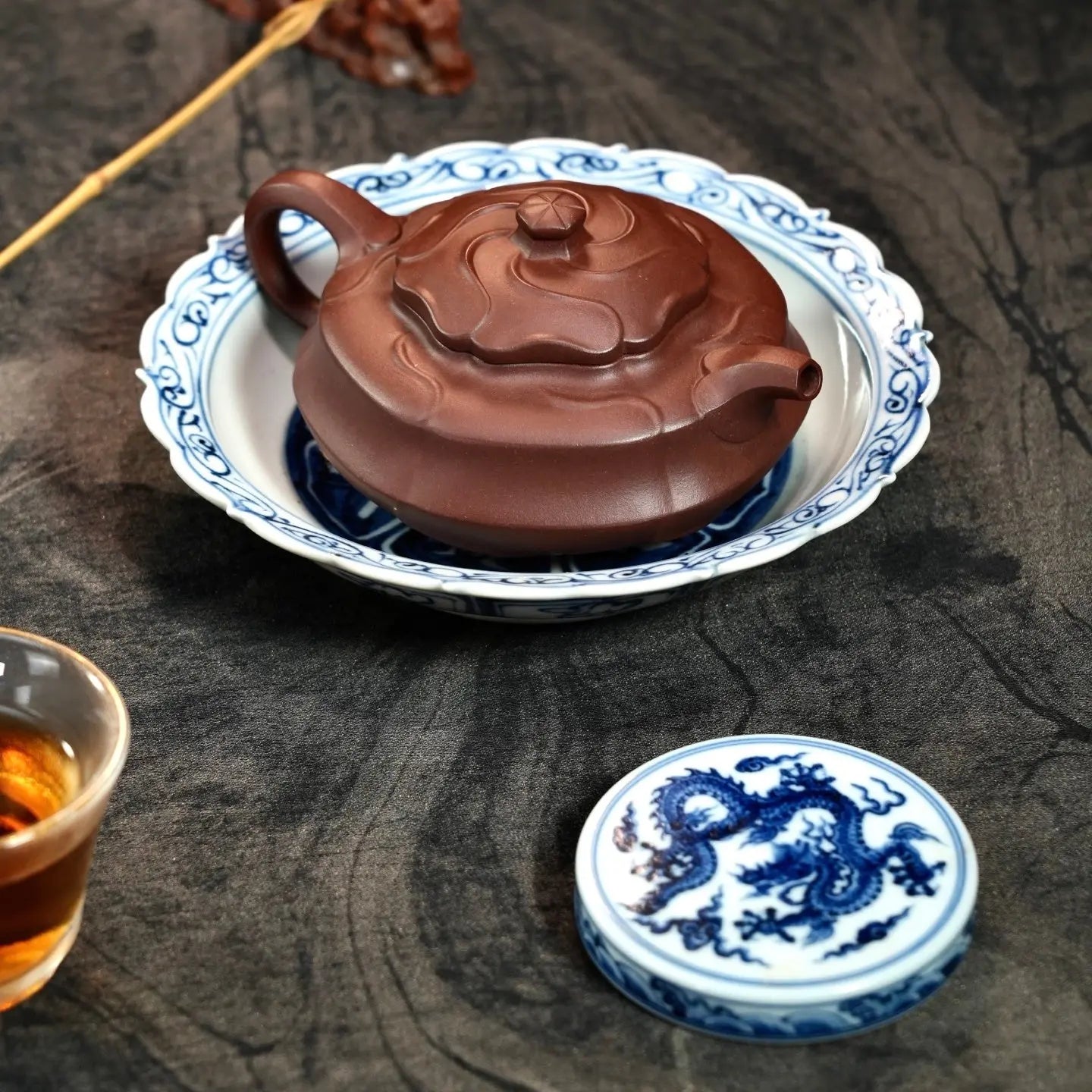 Feng Juan Kui 180cc - Yixing Handmade Teapot 江苏宜兴