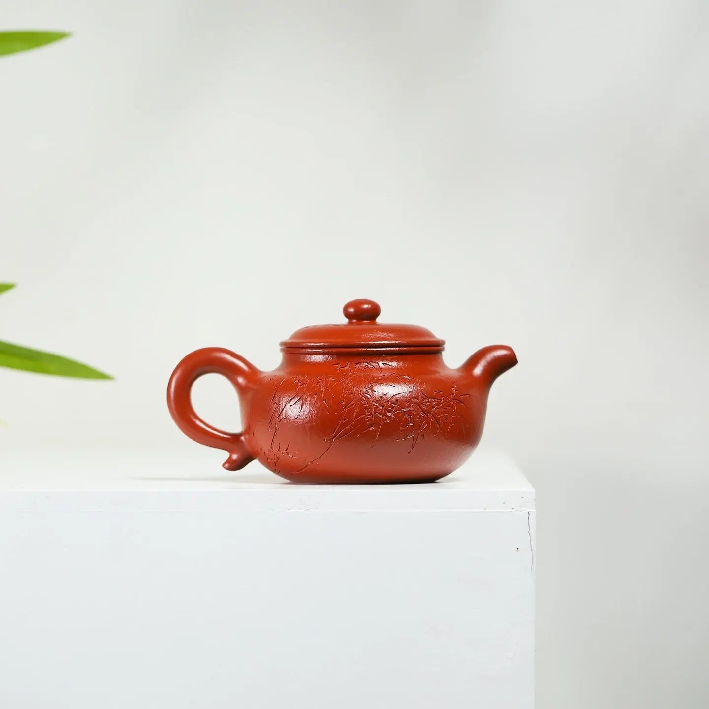 Fnag Gu 210cc - Yixing Handmade Teapot 江苏宜兴
