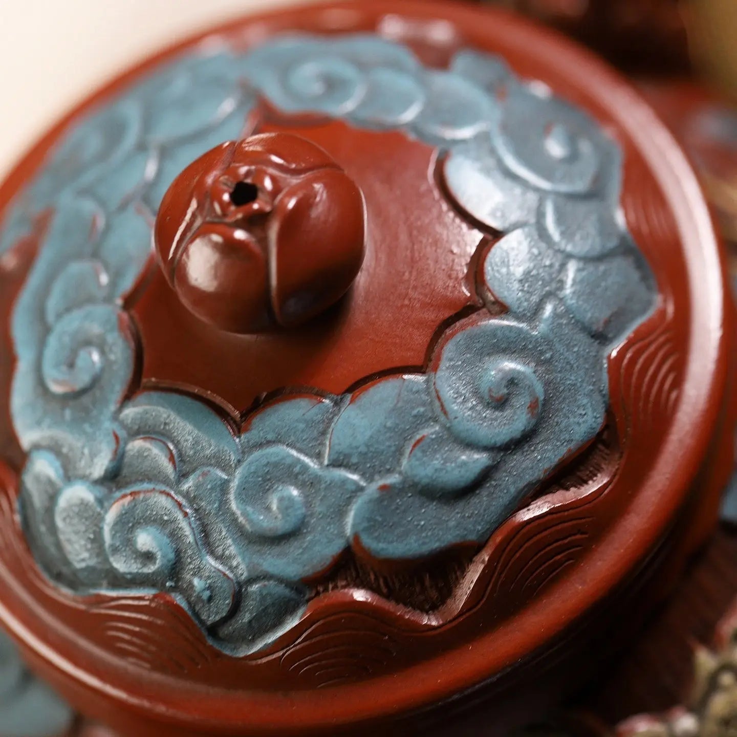 Fu Diao Pan Hu 210cc - Yixing Handmade Teapot 江苏宜兴