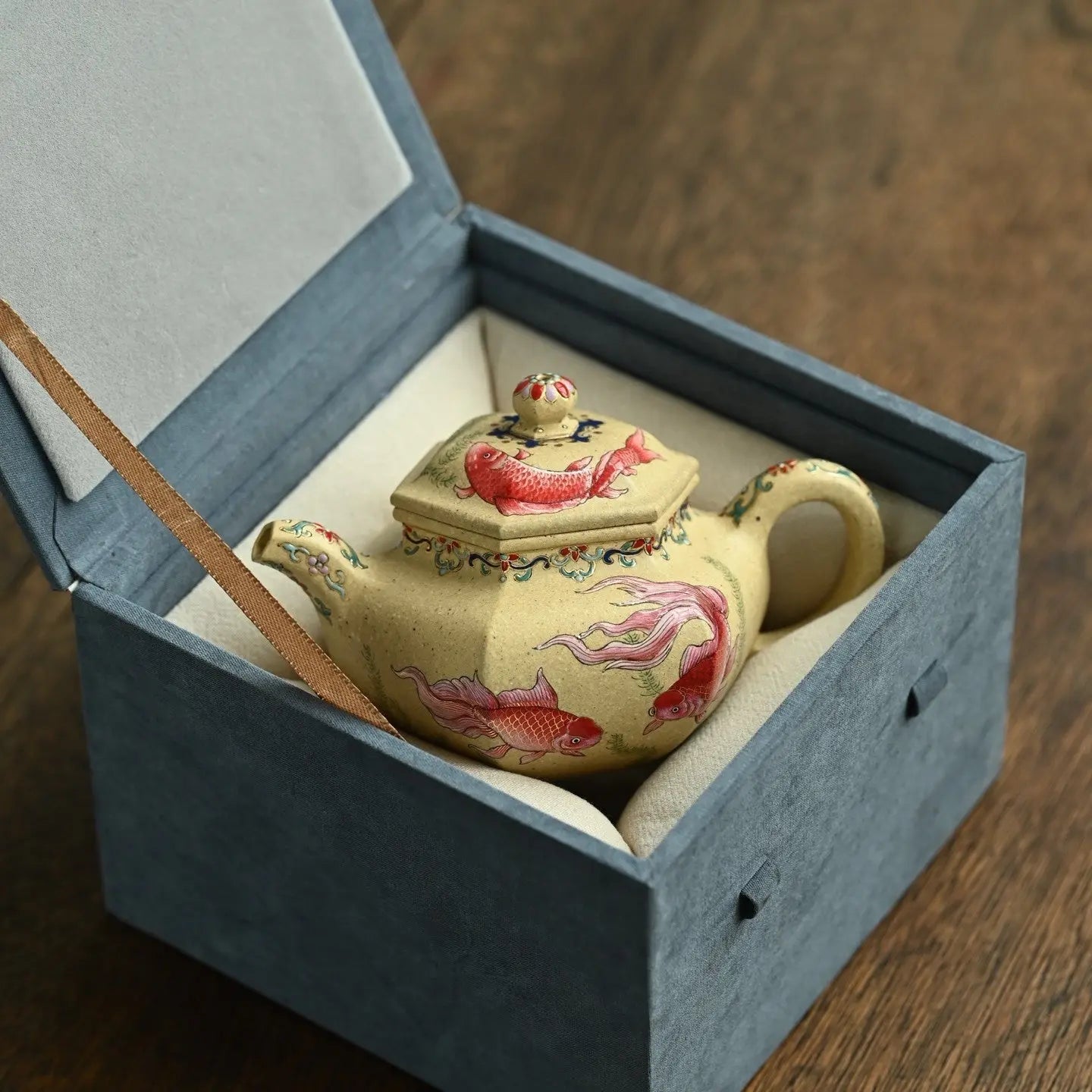 Fu Gui You Yu 200cc - Yixing Handmade Teapot 江苏宜兴