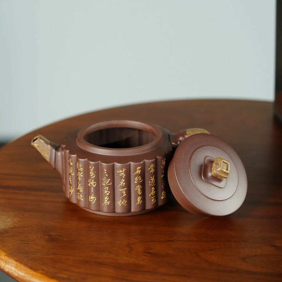 Fu Gui Zhu 225cc - Yixing Handmade Teapot 【DM for price】 江苏宜兴