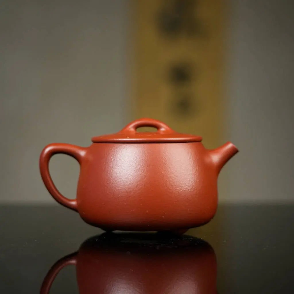 Gao Shi Piao 200cc - Yixing Handmade Teapot 江苏宜兴