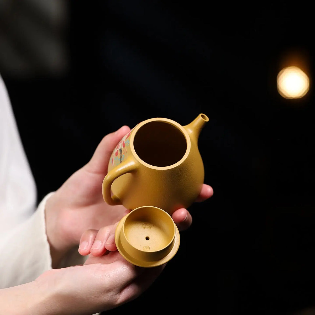 Gao Shi Piao 200cc - Yixing Handmade Teapot 江苏宜兴