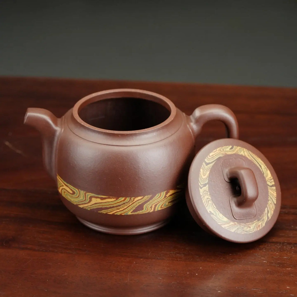 Gao Yu Dai 160cc - Yixing Handmade Teapot 【DM for price】 江苏宜兴