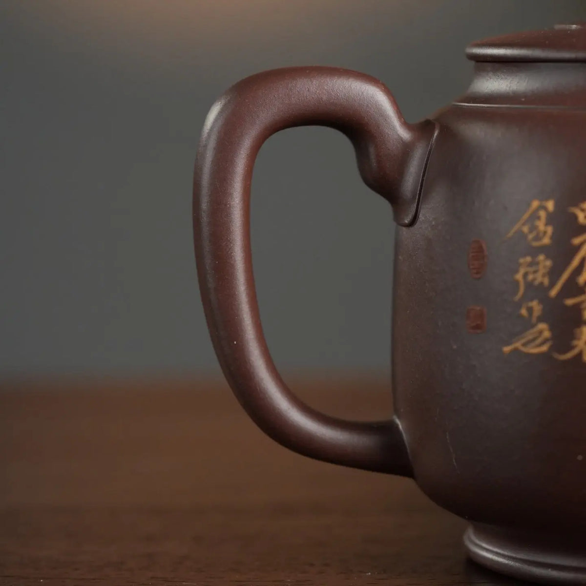 Gao Yu Dai 550cc - Yixing Handmade Teapot 【DM for price】 江苏宜兴