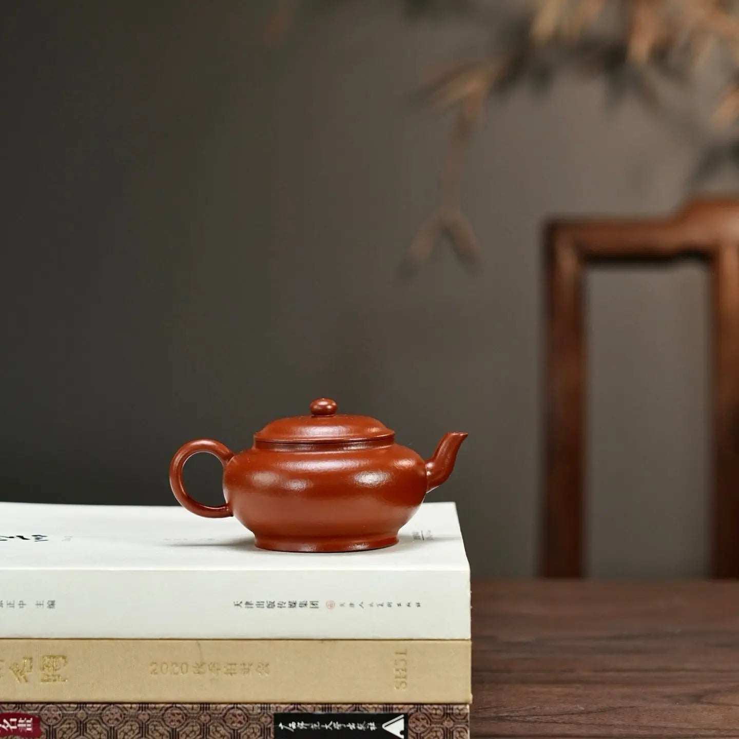 Gong Deng 130cc - Yixing Handmade Teapot 江苏宜兴