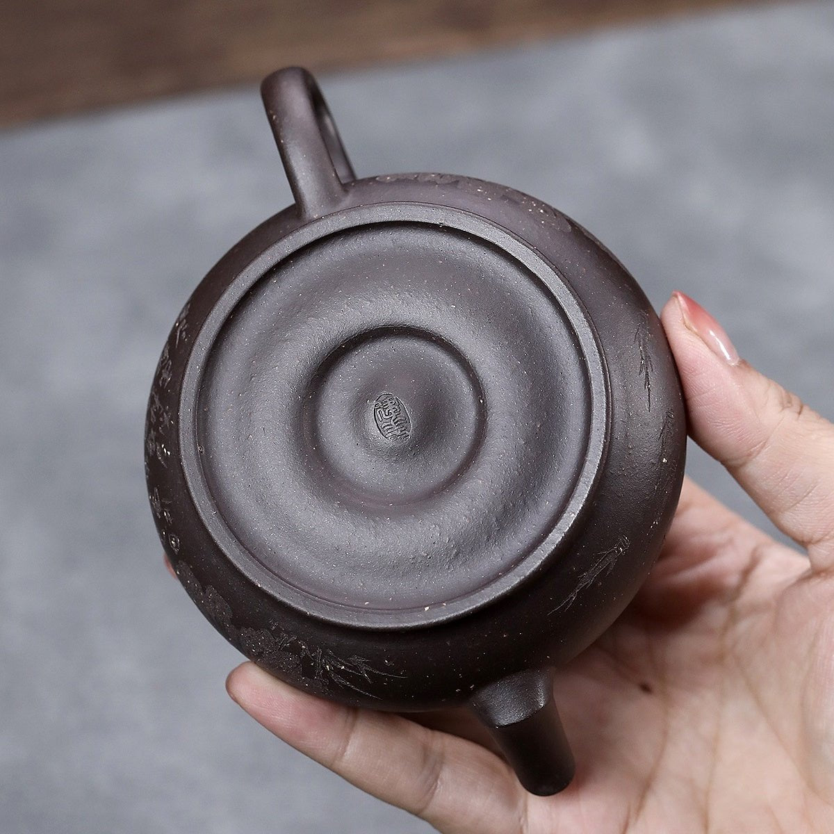 Gong Deng 150cc - Yixing Handmade Teapot 江苏宜兴