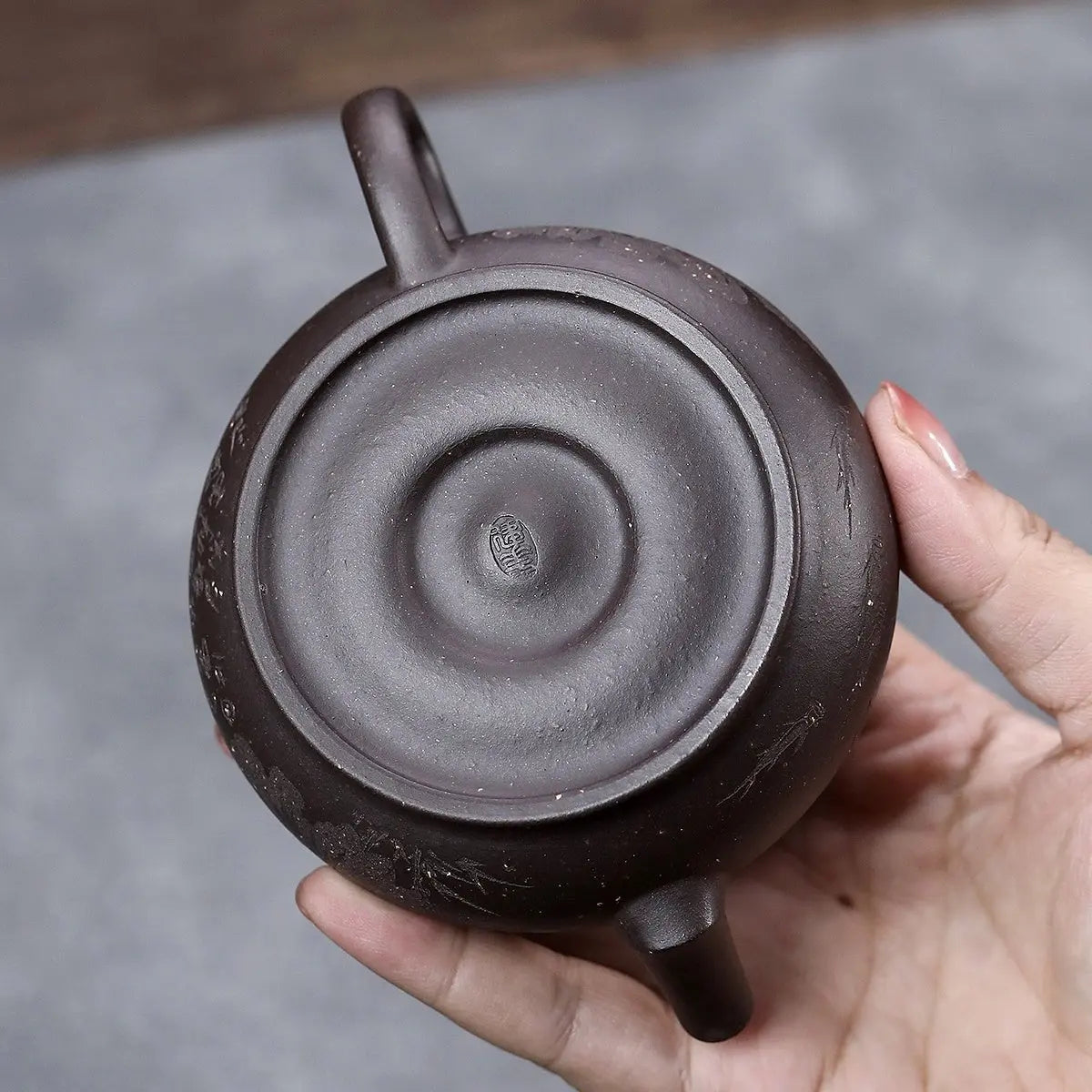 Gong Deng 150cc - Yixing Handmade Teapot 江苏宜兴