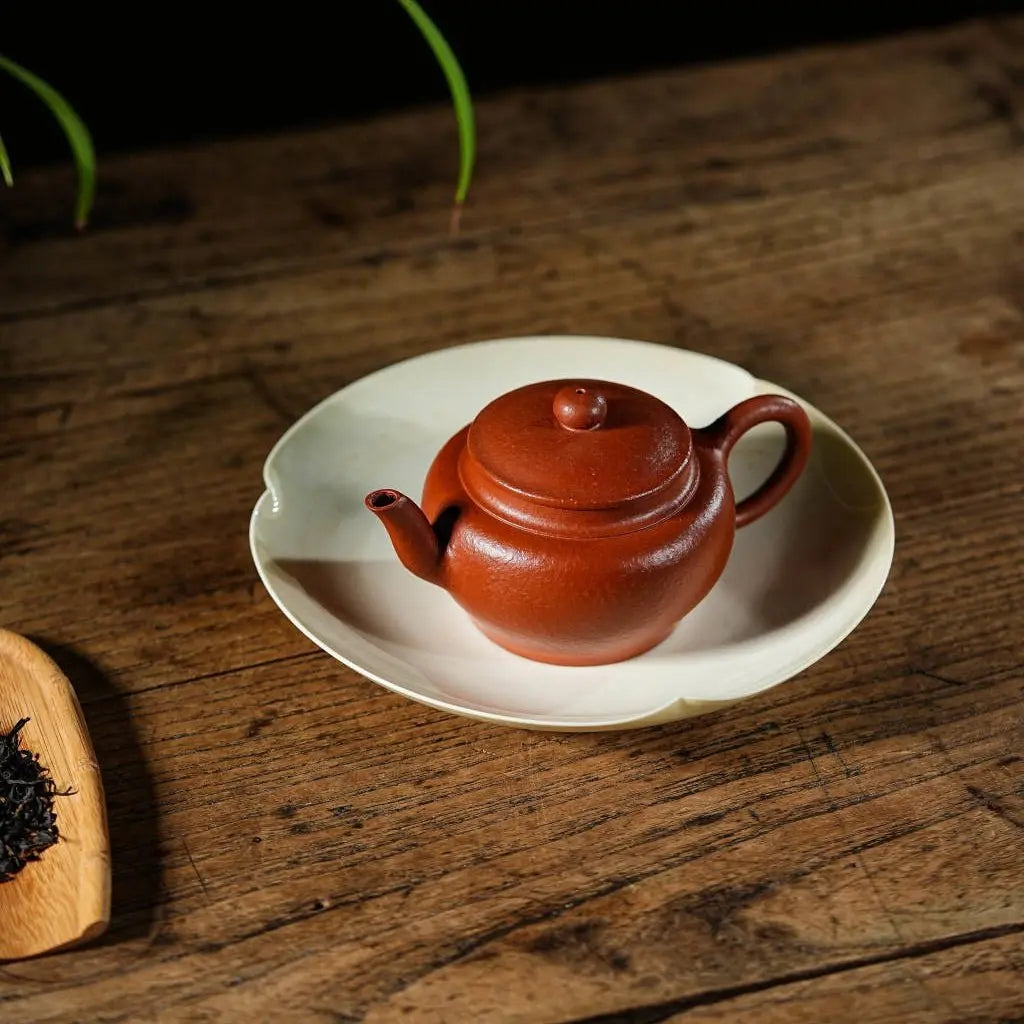 Gong Deng 150cc - Yixing Handmade Teapot 江苏宜兴