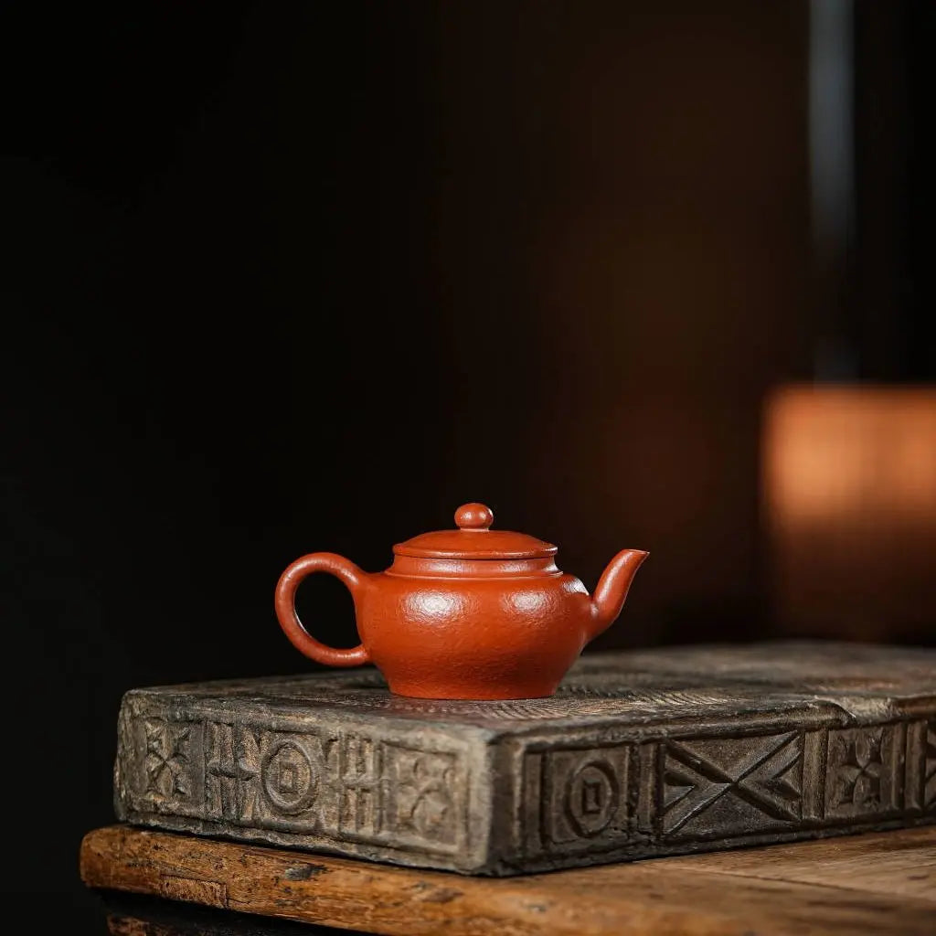Gong Deng 150cc - Yixing Handmade Teapot 江苏宜兴