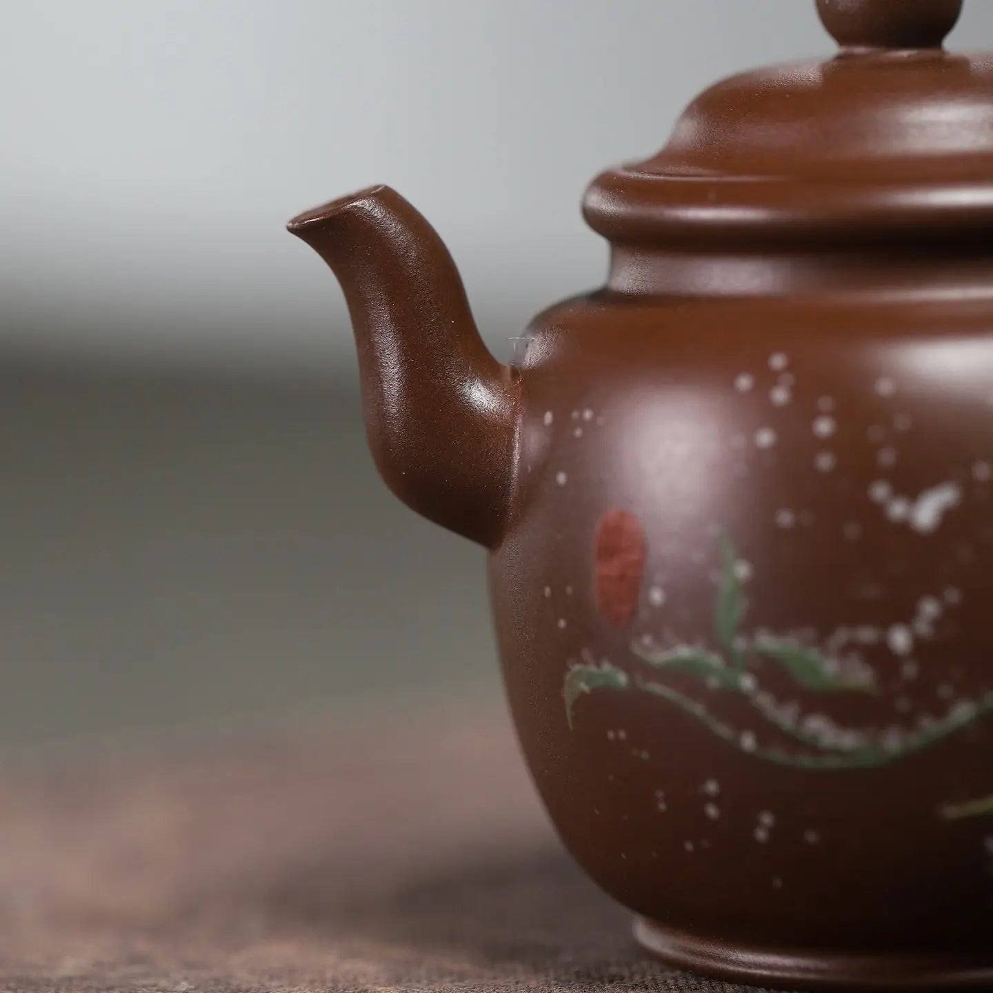 Gong Deng 150cc - Yixing Handmade Teapot 江苏宜兴
