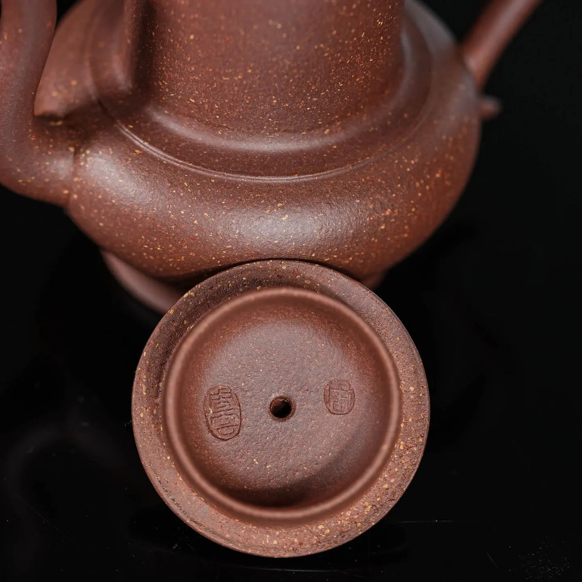 Gong Deng 150cc - Yixing Handmade Teapot 江苏宜兴
